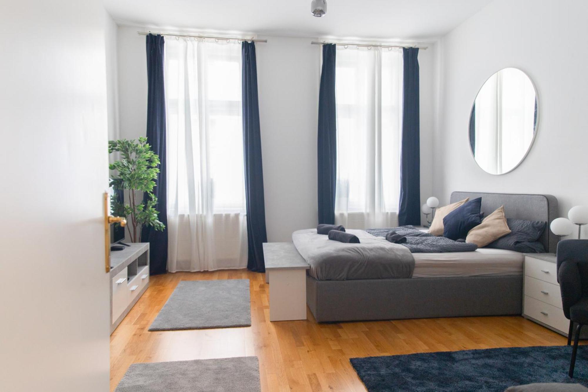 Long Term I 2 Min To U1 Columbusplatz I High Speed Wifi Appartamento Vienna