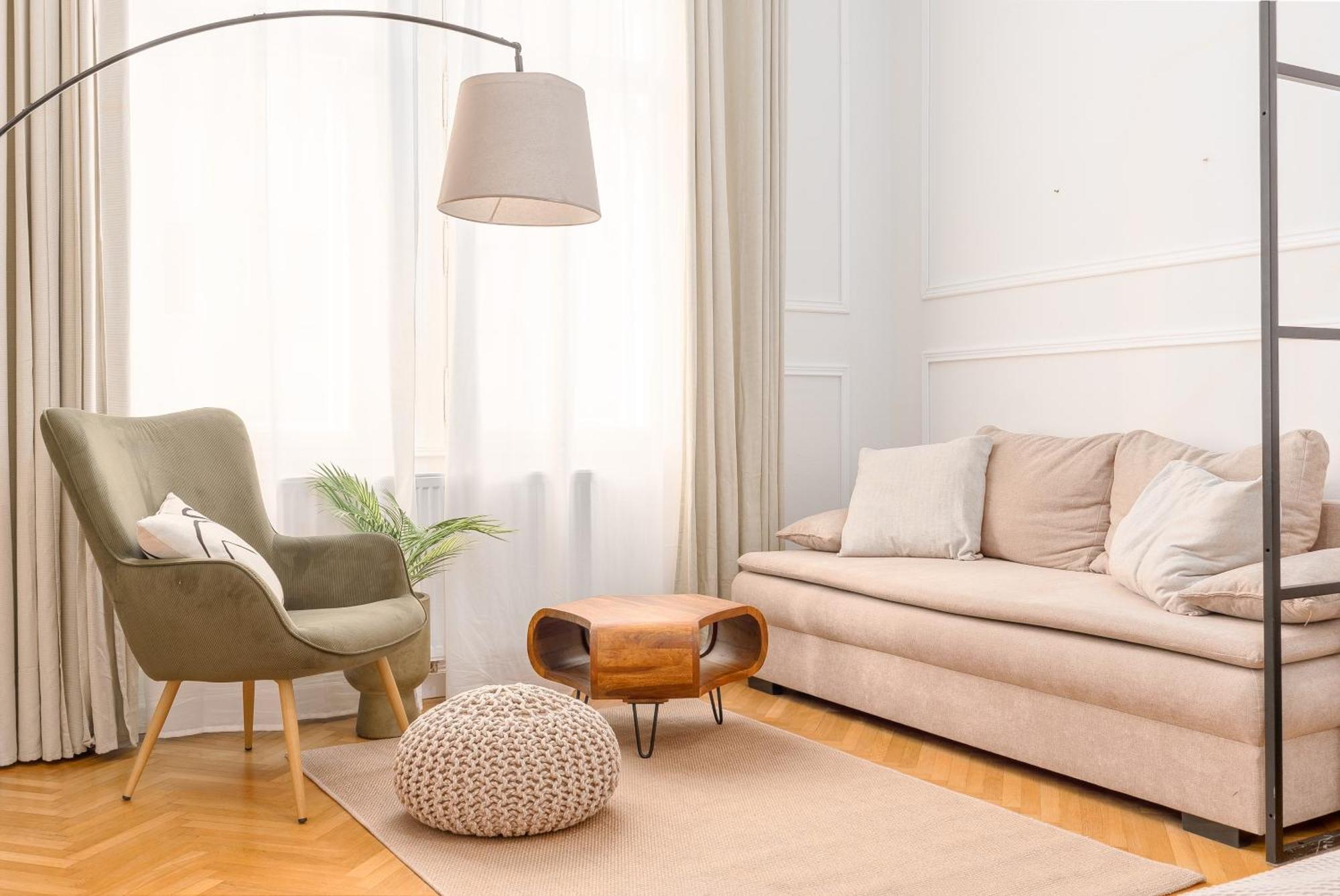 Long Term I 2 Min To U1 Columbusplatz I High Speed Wifi Appartamento *