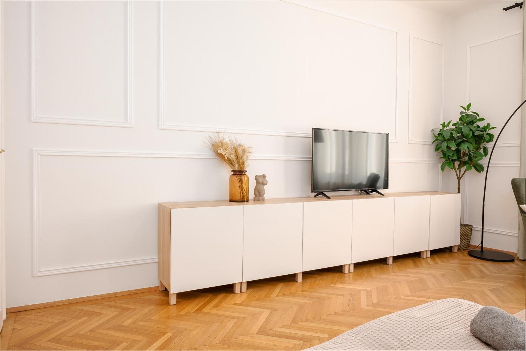 Appartamento Long Term I 2 Min To U1 Columbusplatz I High Speed Wifi *