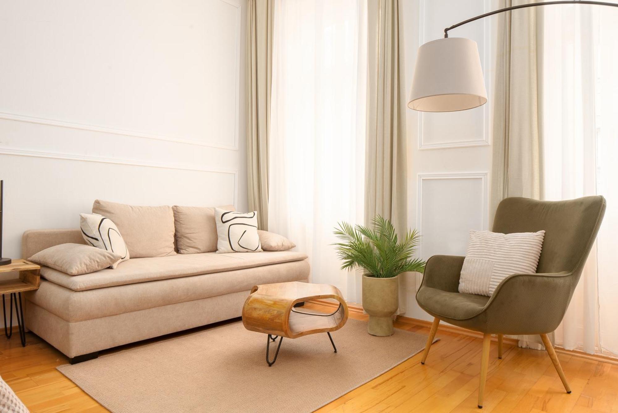 Appartamento Long Term I 2 Min To U1 Columbusplatz I High Speed Wifi Vienna