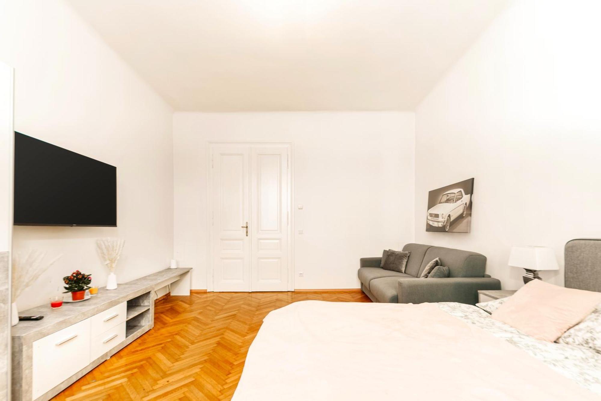Appartamento Long Term I 2 Min To U1 Columbusplatz I High Speed Wifi