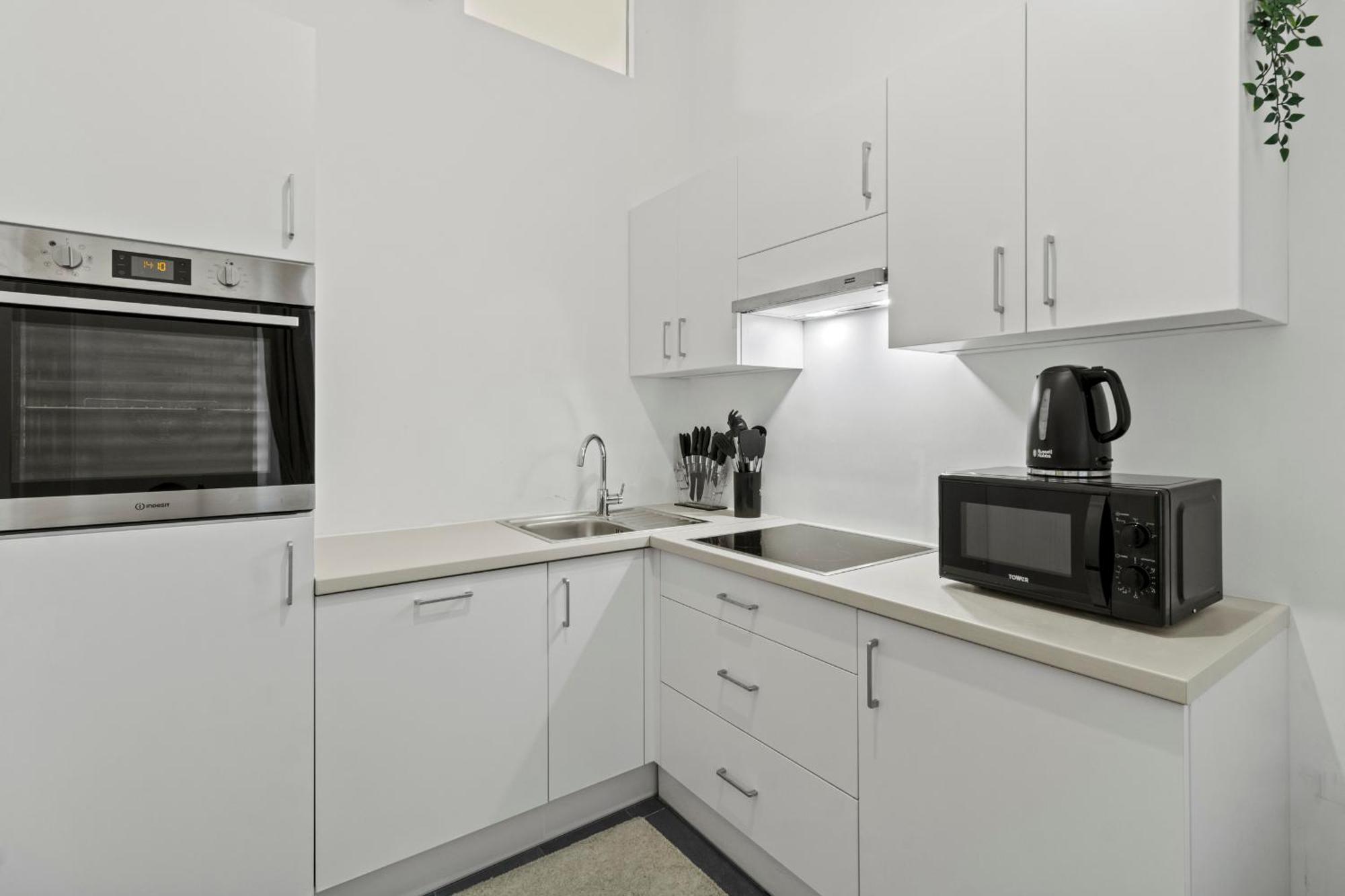 Appartamento Long Term I 2 Min To U1 Columbusplatz I High Speed Wifi *