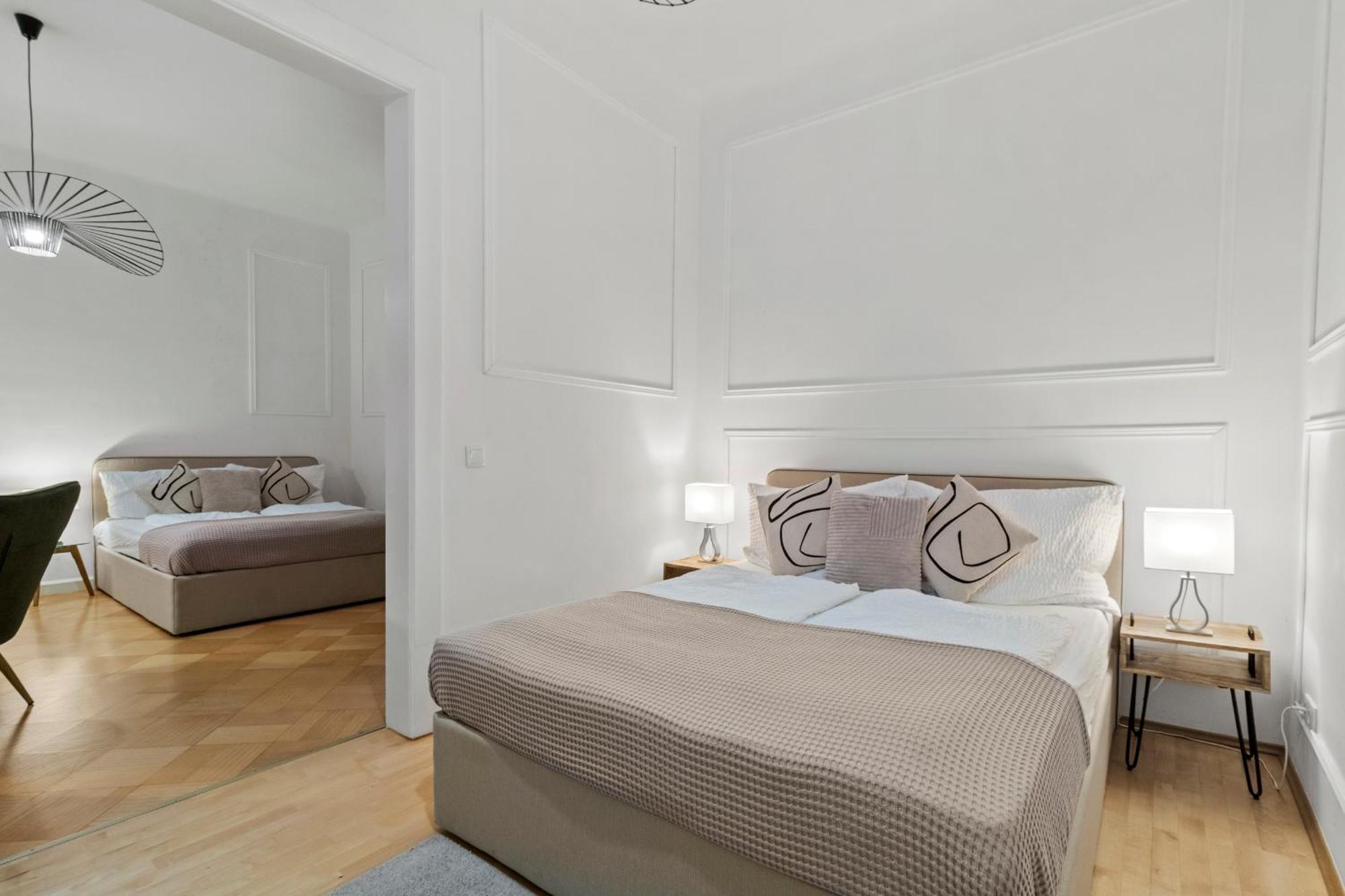 Long Term I 2 Min To U1 Columbusplatz I High Speed Wifi Appartamento *