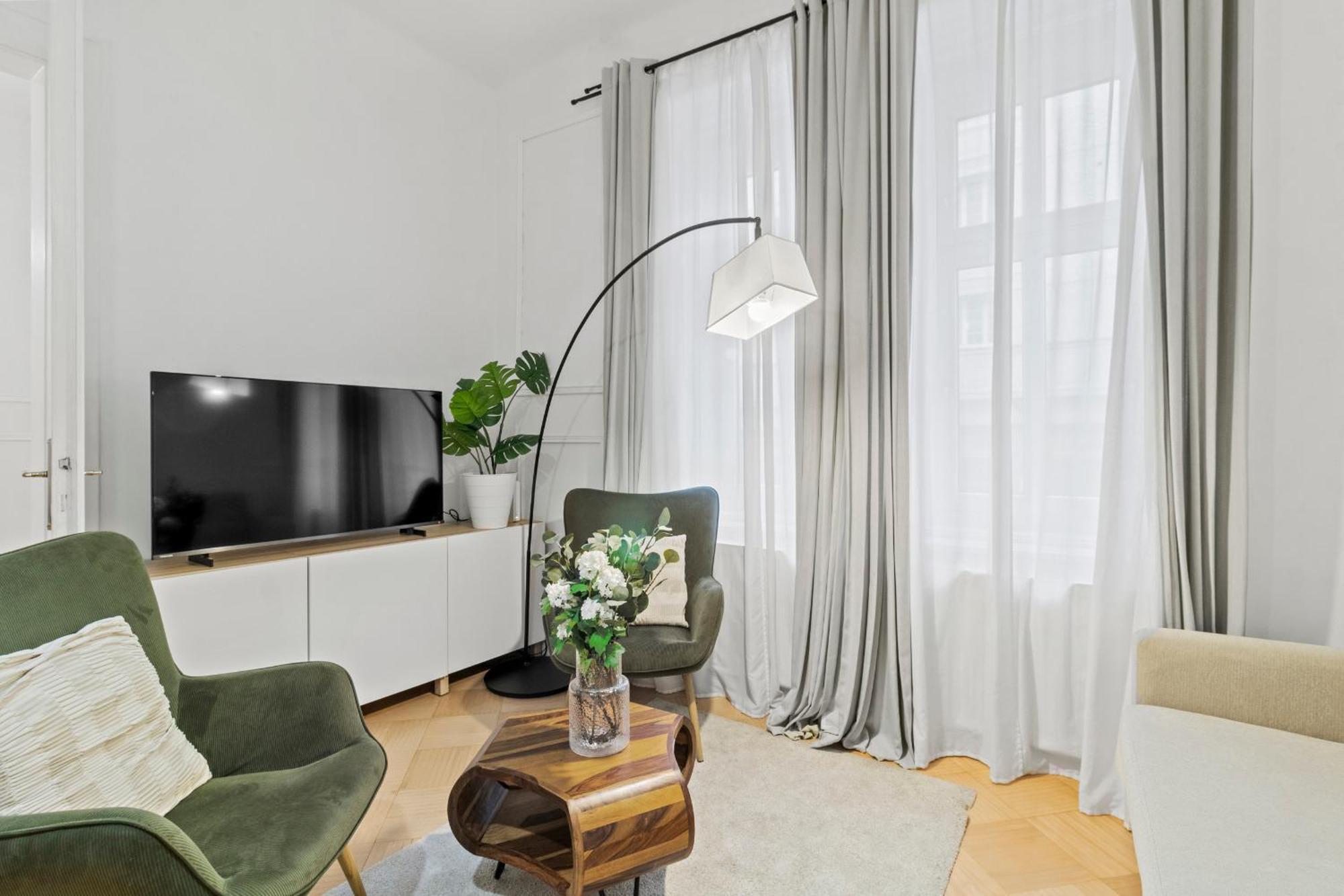 Appartamento Long Term I 2 Min To U1 Columbusplatz I High Speed Wifi Vienna