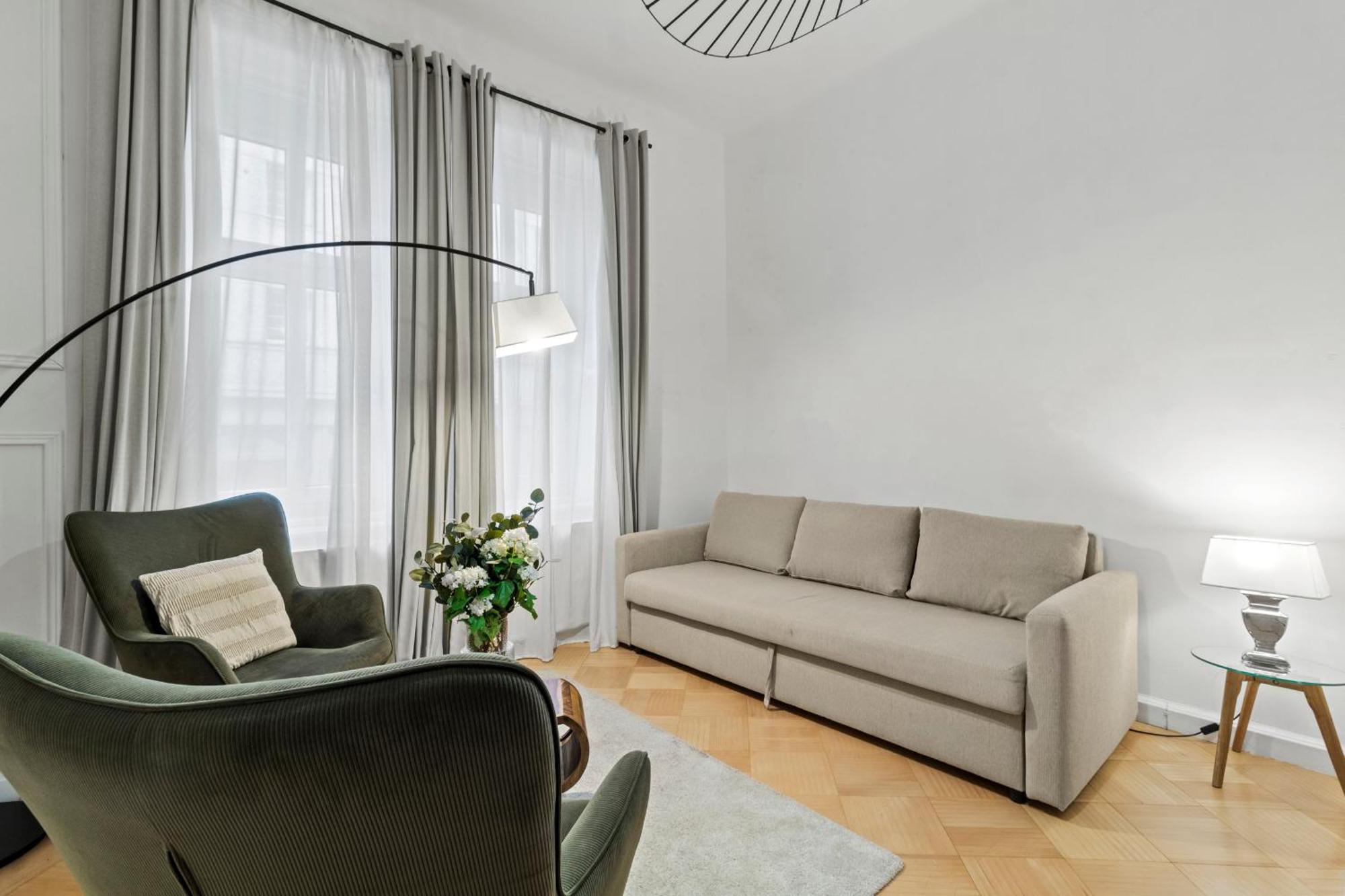 Long Term I 2 Min To U1 Columbusplatz I High Speed Wifi Appartamento *